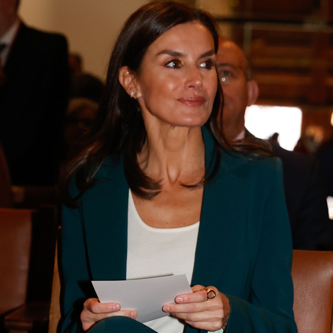 La Reina, fiel a su compromiso con la lengua española esta vez en Granada