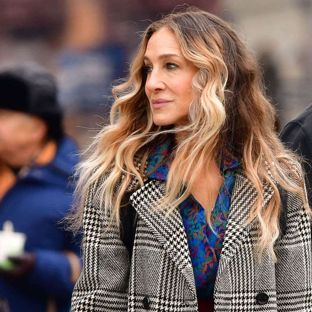 ¿Sin ideas para combinar los 'joggers' este 2021? Sarah Jessica Parker te enseña
