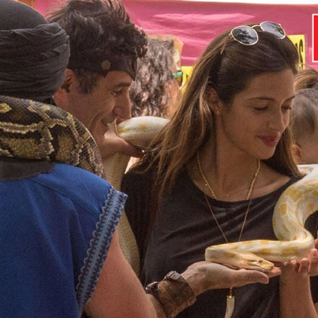 EXCLUSIVA: Sara Carbonero, la 'encantadora de serpientes' más valiente