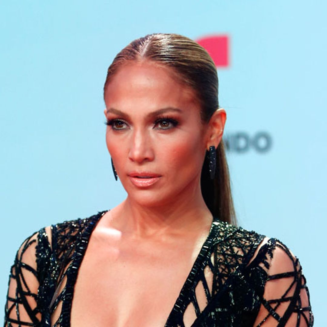 Jennifer Lopez vs. Camila Cabello: dos musas pop para Guess