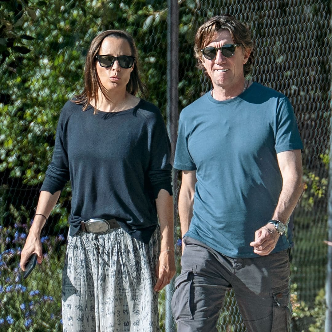 Colate Vallejo-Nágera y Alejandra Conde, en una nueva cita romántica en un parque de Madrid