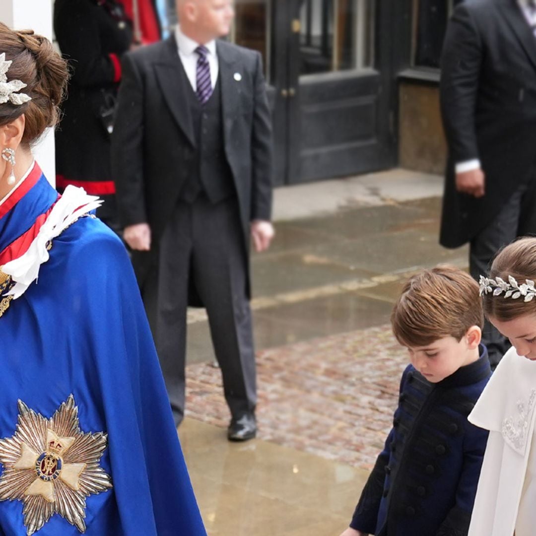 Vestido, 'tiara', peinado... Las similitudes de los looks de Kate y su hija, la princesa Charlotte
