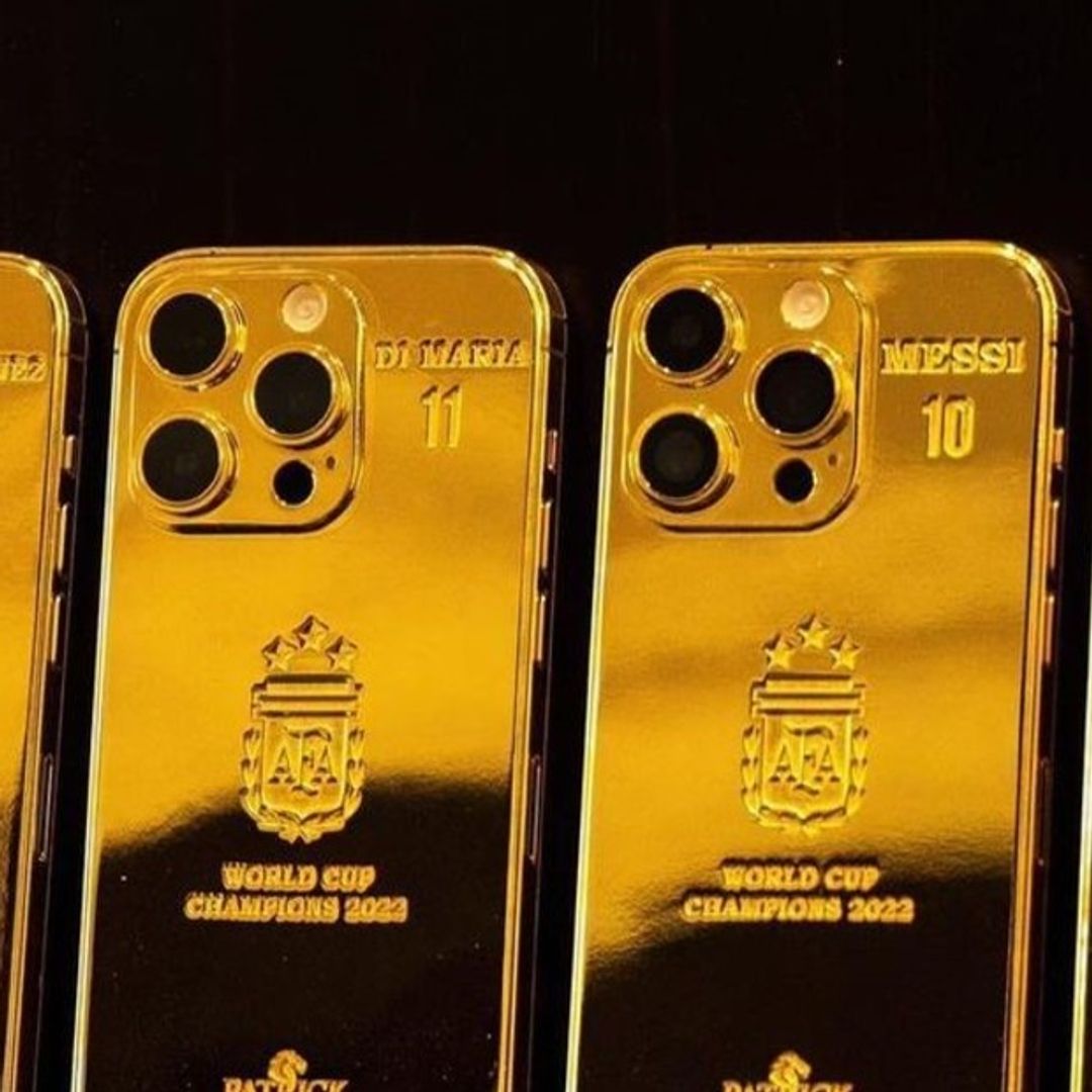 Collares de diamantes, islas privadas y iPhones de oro: los 6 regalos más locos del fútbol, de Lamine Yamal a Messi
