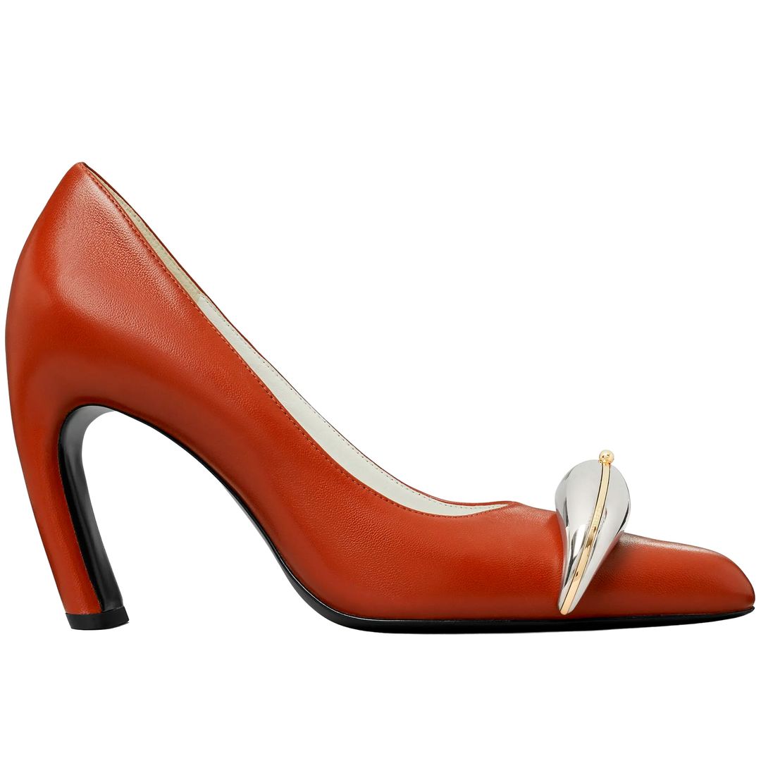 Zapato de salón (585 €), de Tory Burch