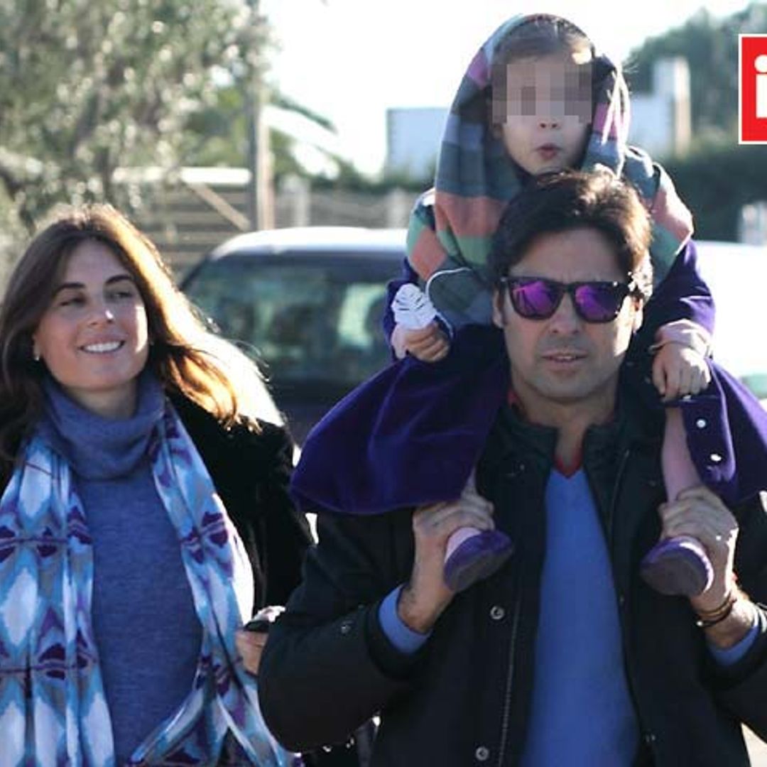Francisco Rivera y Lourdes Montes disfrutan de su pequeña antes del inminente nacimiento de su segundo hijo