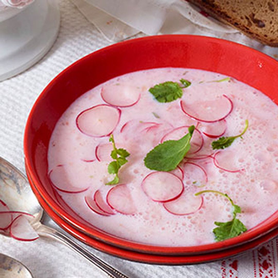 Sopa ligera de rábanos