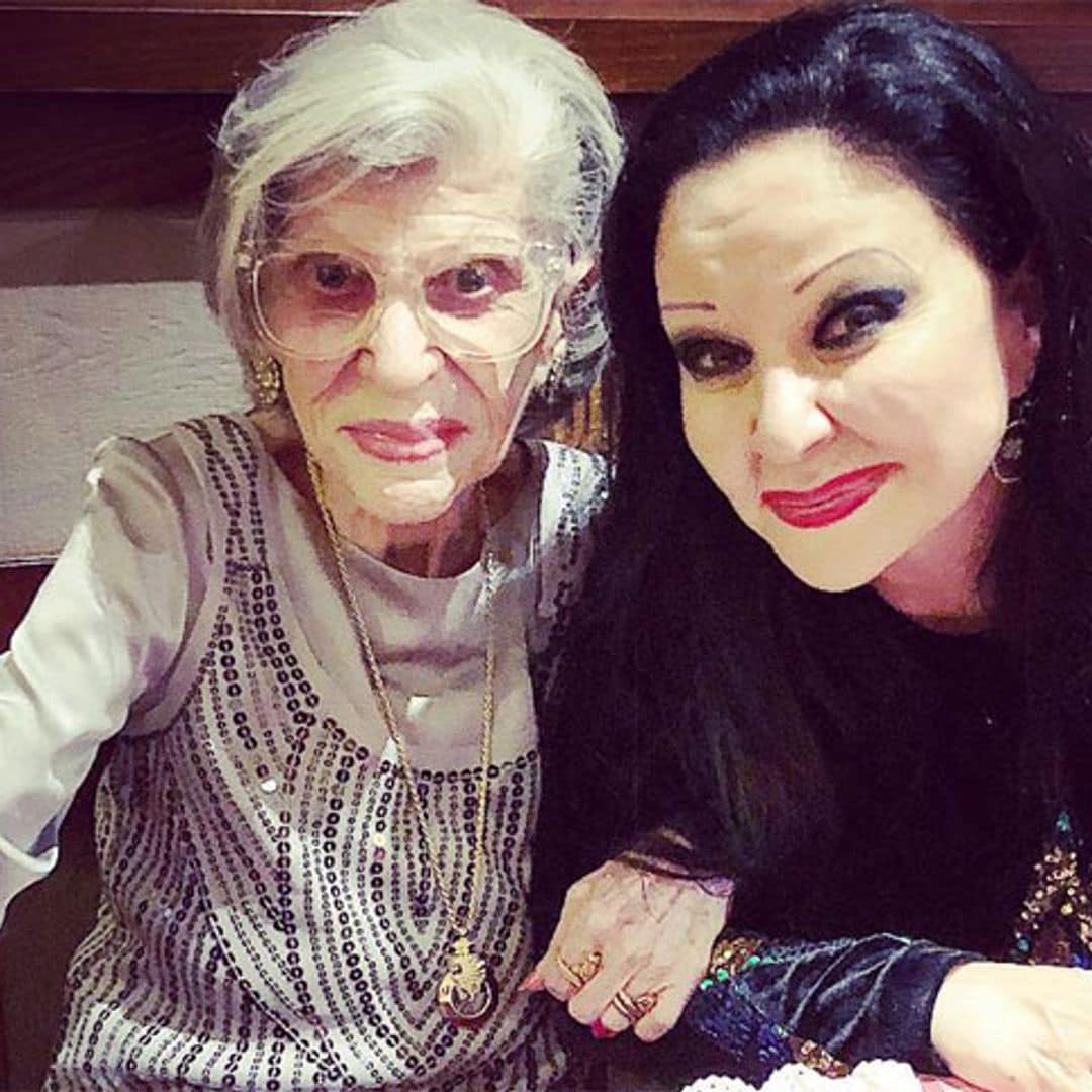 Alaska celebra los 89 años 'muy bien vividos' de su madre