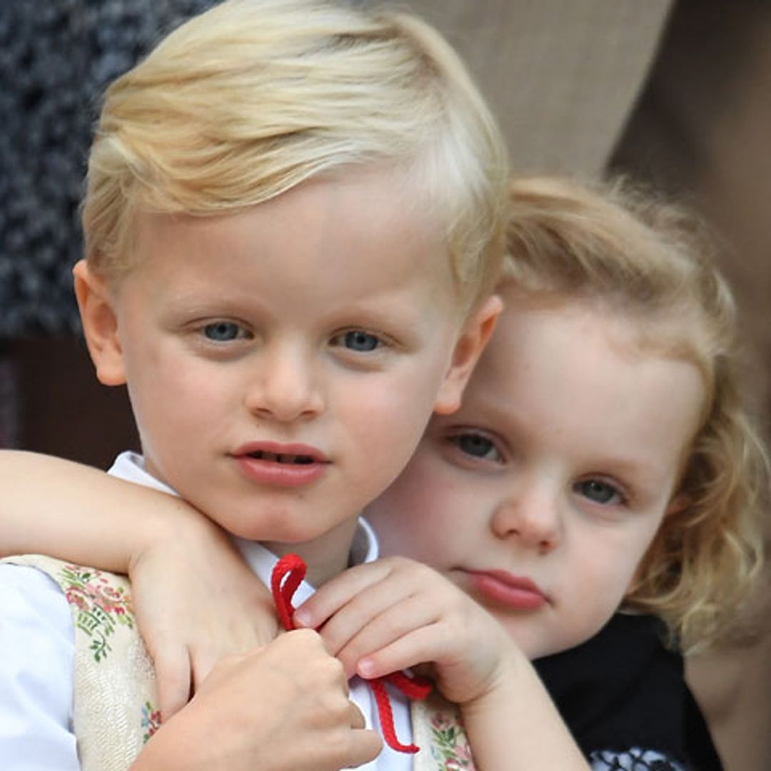¡Con superhéroes y en un camión de bomberos! Así ha sido el cumpleaños de Jacques y Gabriella de Mónaco
