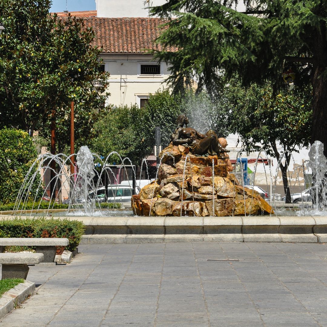 Fuente alegórica de la plaza de España de Don Benito, Badajoz