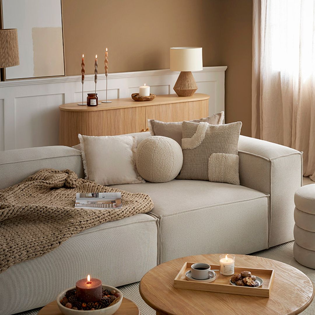 El otoño-invierno entra en casa y estas son las mejores ideas para caldear el salón