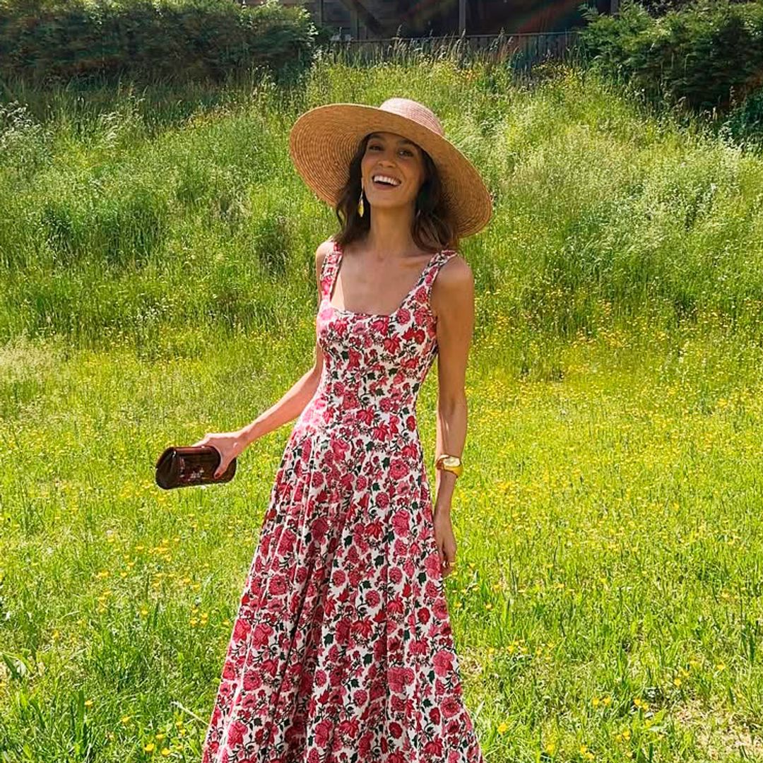 Lucía Páramo con look de invitada 