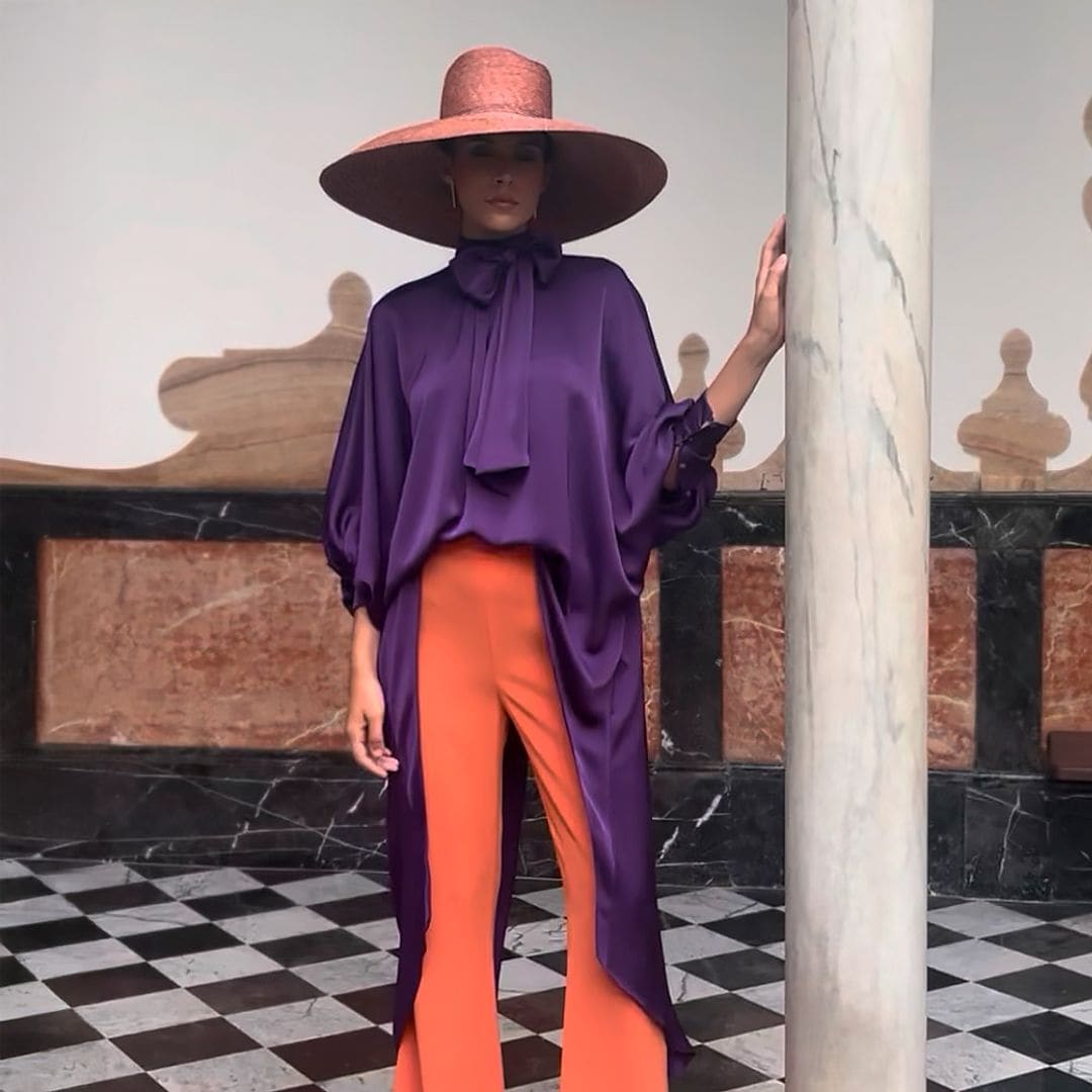 Blusa de invitada morada con lazada