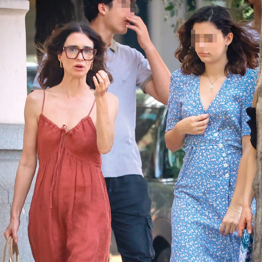 EXCLUSIVA. Las fotos más familiares de Paz Vega junto a sus dos hijos tras mudarse por sorpresa a un exclusivo barrio de Madrid