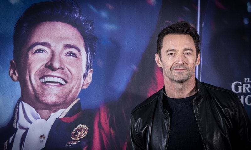 En ¡HOLA!, de cerca con Hugh Jackman, marido y padre antes que estrella