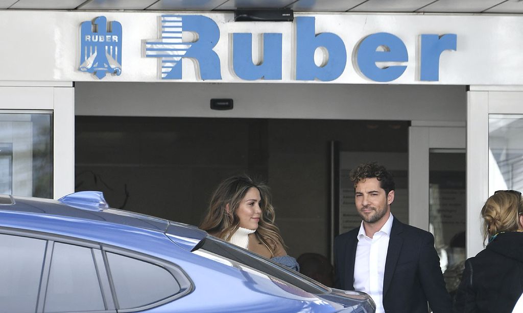 Rosanna Zanetti y David Bisbal se van a casa con su hijo Matteo