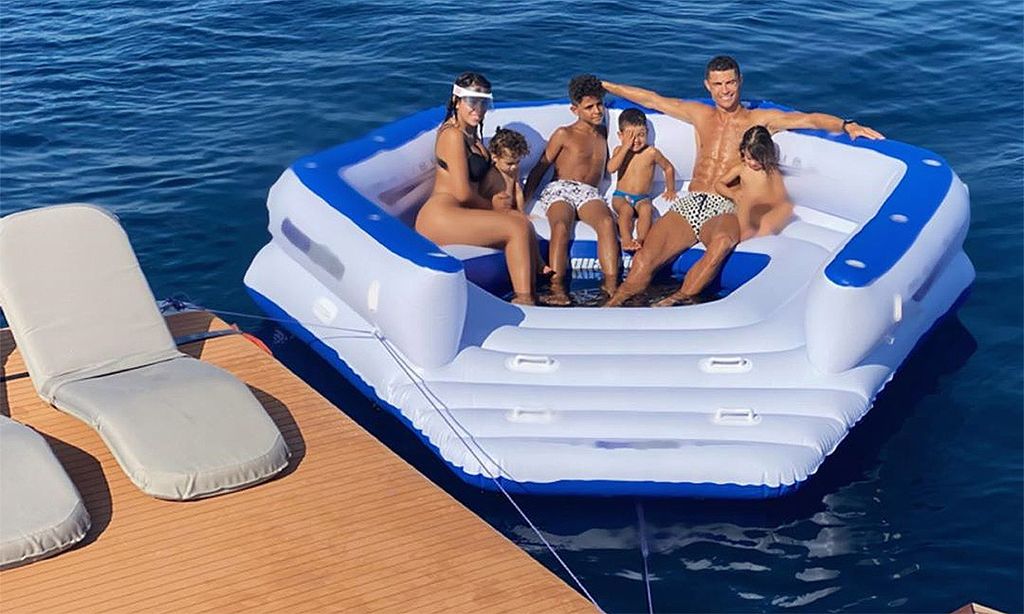 Georgina Rodríguez y Cristiano Ronaldo, capitanes del barco más sorprendente