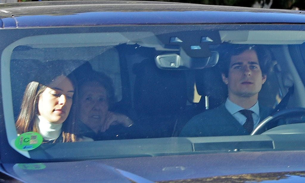 Los duques de Huéscar disfrutan en familia de su primera Navidad como padres