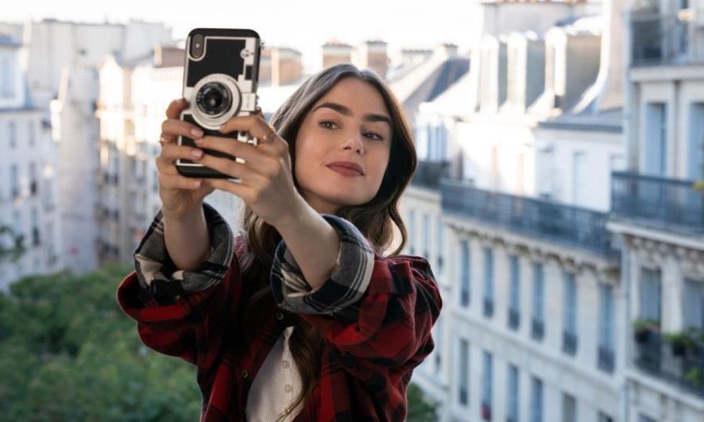 ¡Silencio, se está rodando! Primeras imágenes de la segunda temporada de 'Emily in Paris'