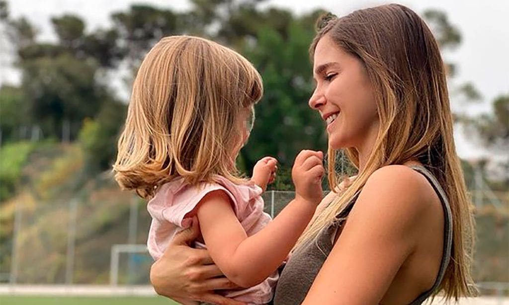 Natalia Sánchez se separa por unas horas de sus hijos y le hace una divertida advertencia a Marc Clotet