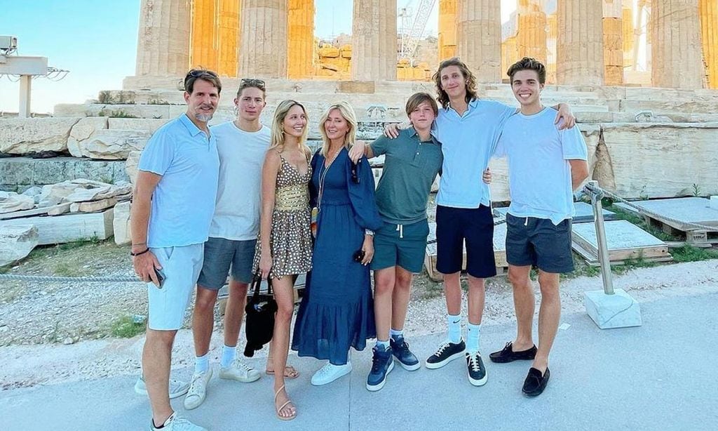 Marie Chantal y Pablo de Grecia regresan a Atenas para sus vacaciones familiares