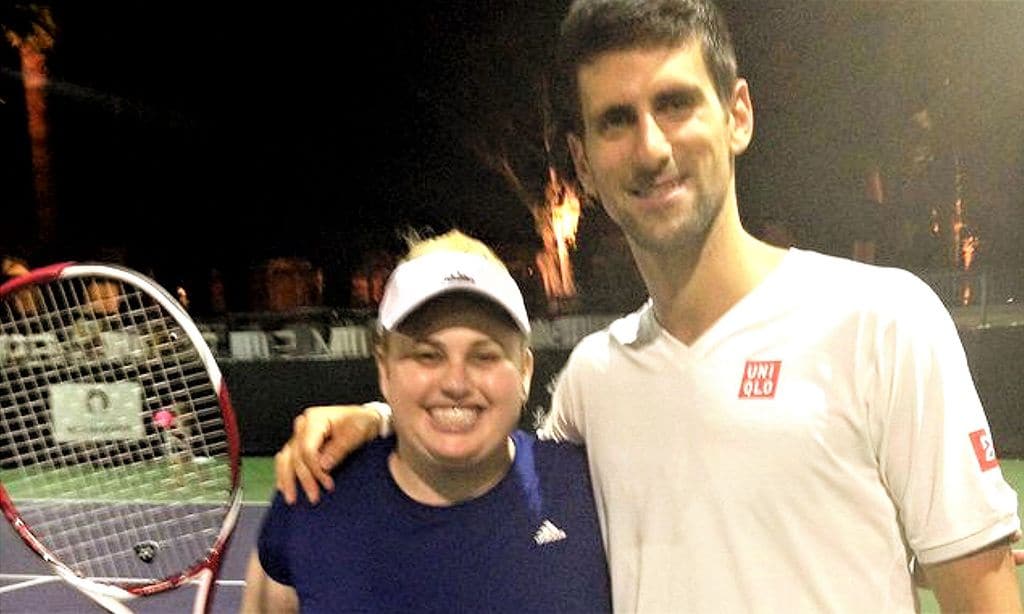 Rebel Wilson lanza un mensaje esperanzador y muy emotivo al compartir esta fotografía con Djokovic