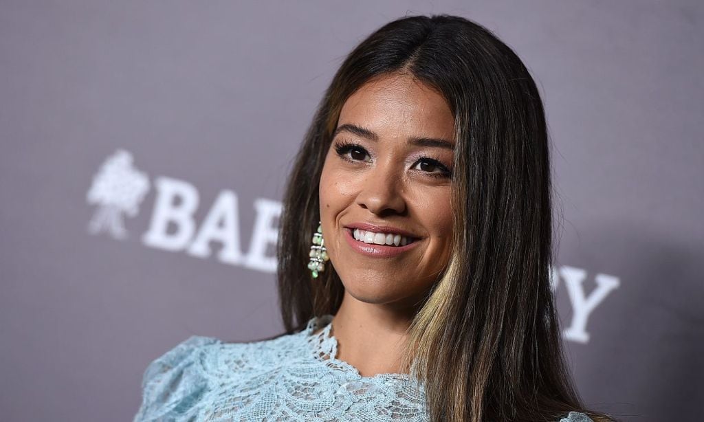 Quién es Gina Rodríguez, la actriz que protagonizará la serie de 'Mujeres al borde de un ataque de nervios'