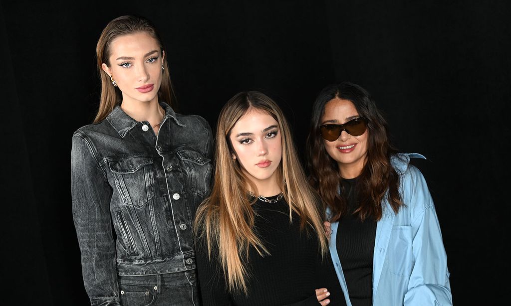 Mathilde Pinault, la hija millonaria e 'influencer' del marido de Salma Hayek, brilla con su hermana en París