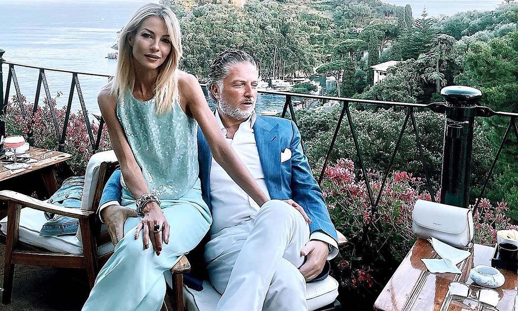 Las imágenes de Elías Sacal junto a una cantante italiana meses después de reconciliarse con Mar Flores