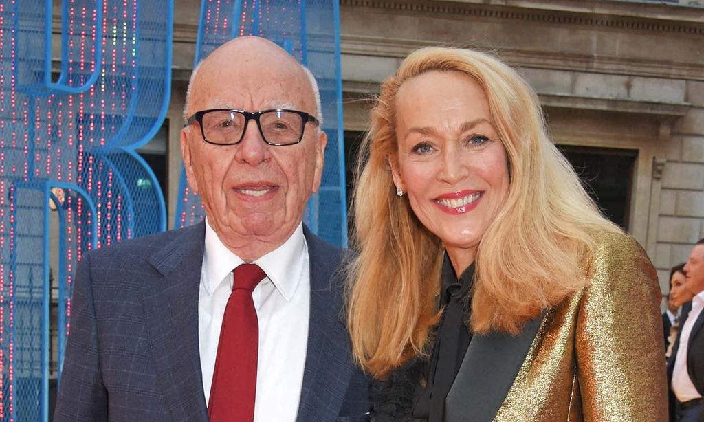 Jerry Hall, devastada tras enterarse del fin de su matrimonio con Rupert Murdoch por correo electrónico