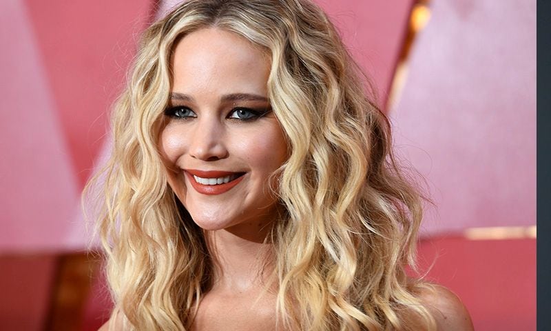 Jennifer Lawrence revela el plan con el que mantiene su vientre plano sin hacer dieta