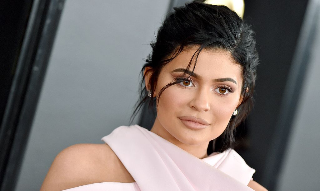Granitos, manchas... Sí, la piel de Kylie Jenner sin maquillaje es como la de cualquier veinteañera
