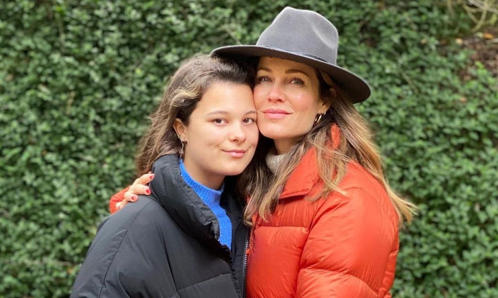 Manuela Sánchez presume de madre: 'La definición de belleza, sencillez y lealtad'
