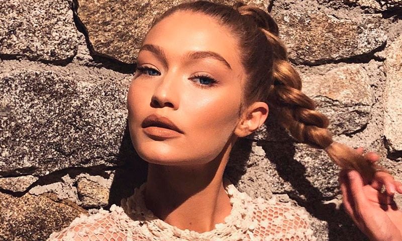 Sanos y con efecto bronceador, los 'snacks' que deberías copiar a Gigi Hadid