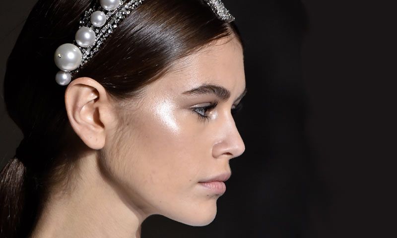 Hay algo de la Alta Costura que sí puedes tener por 25 euros: el maquillaje