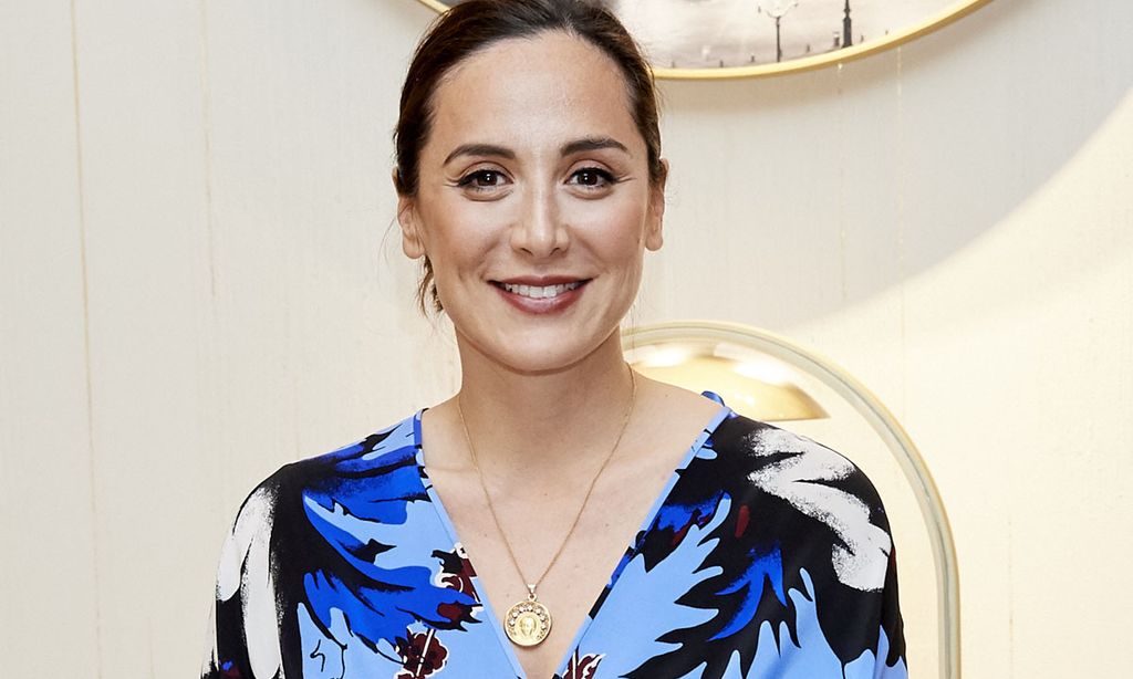 El truco fácil de Tamara Falcó con el que los pómulos parecen más altos