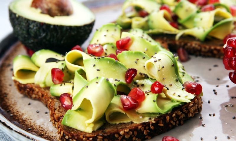Aguacate: cuatro mitos (y algunas curiosidades) sobre el ingrediente ‘estrella’ de Instagram
