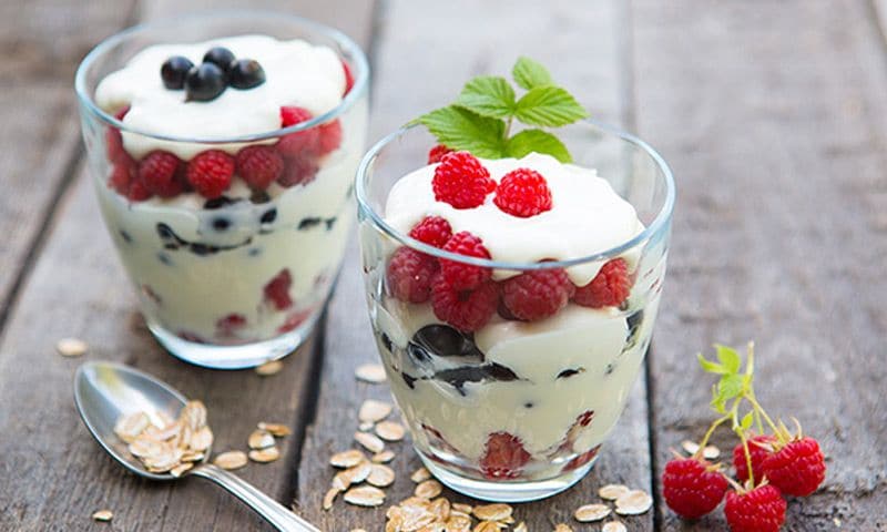 Yogur con frambuesas