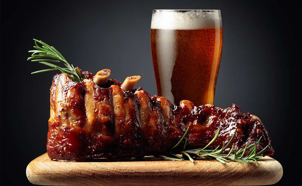 Costillas asadas a la cerveza