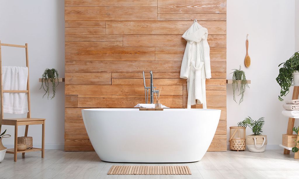 Claves para incorporar la madera en el cuarto de baño