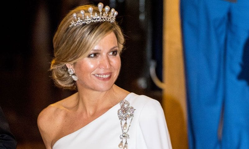 Triunfo total para Máxima, con joyas de la Corona y vestida de novia