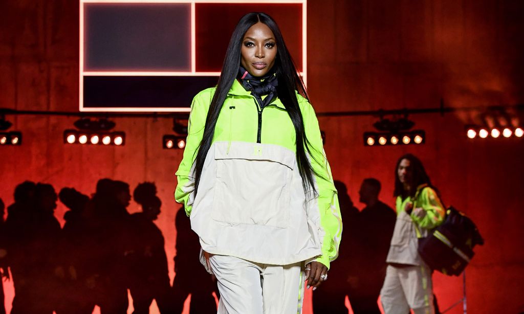 Naomi Campbell comparte una nueva imagen de su hija de dos meses en homenaje a Gianni Versace