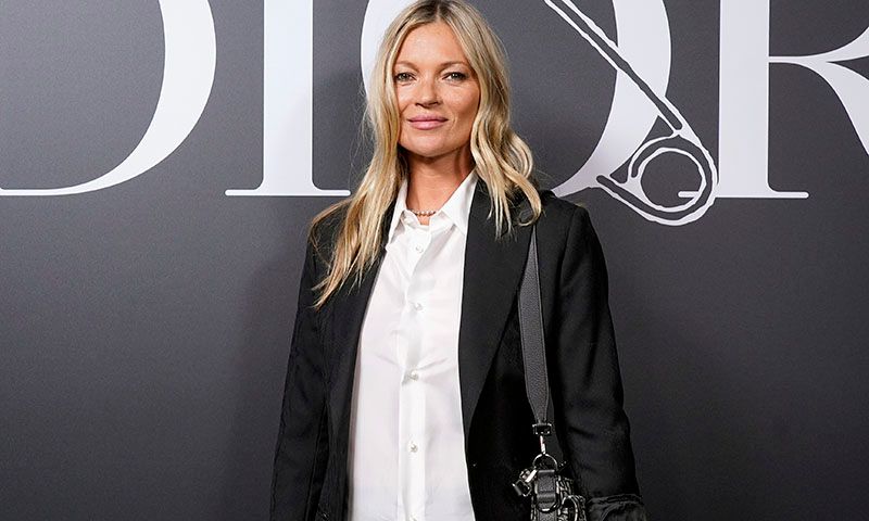 El motivo por el que Kate Moss ha hecho limpieza de su armario te va a encantar