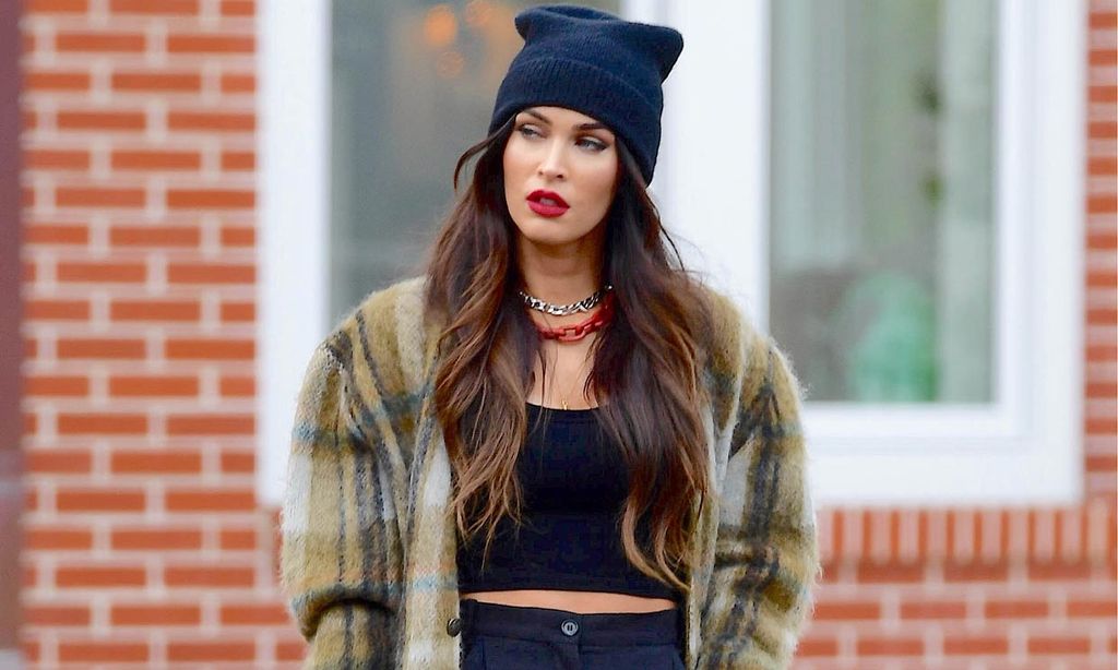 Megan Fox afianza su nueva imagen con las zapatillas preferidas de Victoria de Marichalar