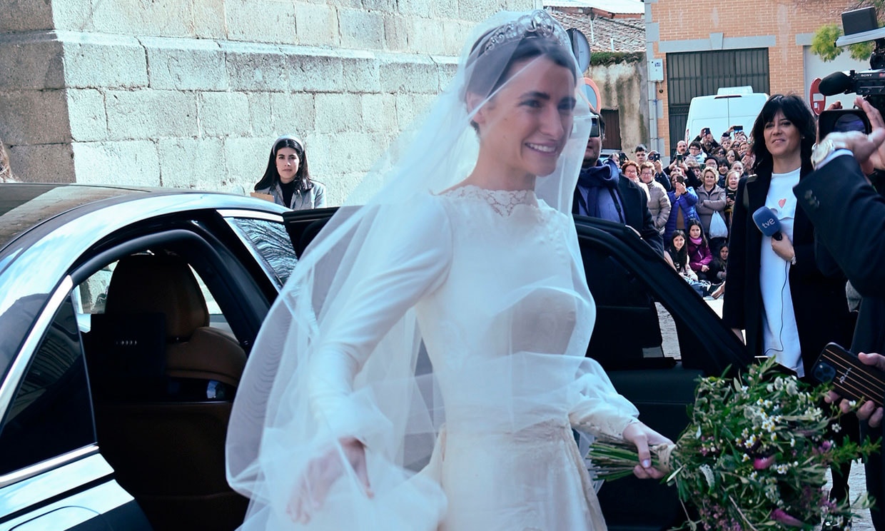 Ana, hija de Carlos Sainz, se casa con un diseño romántico y minimalista