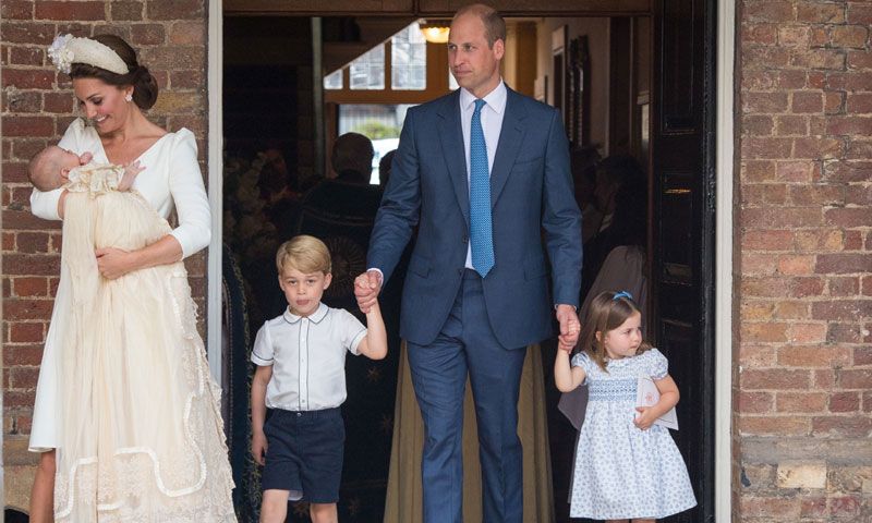 Charlotte, George y Louis, recordamos la presentación oficial de los hijos de los duques de Cambridge