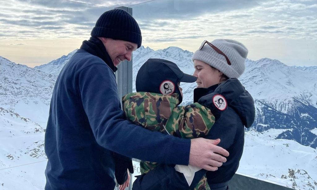 La princesa Eugenia comparte emocionada los primeros pasos de su hijo August
