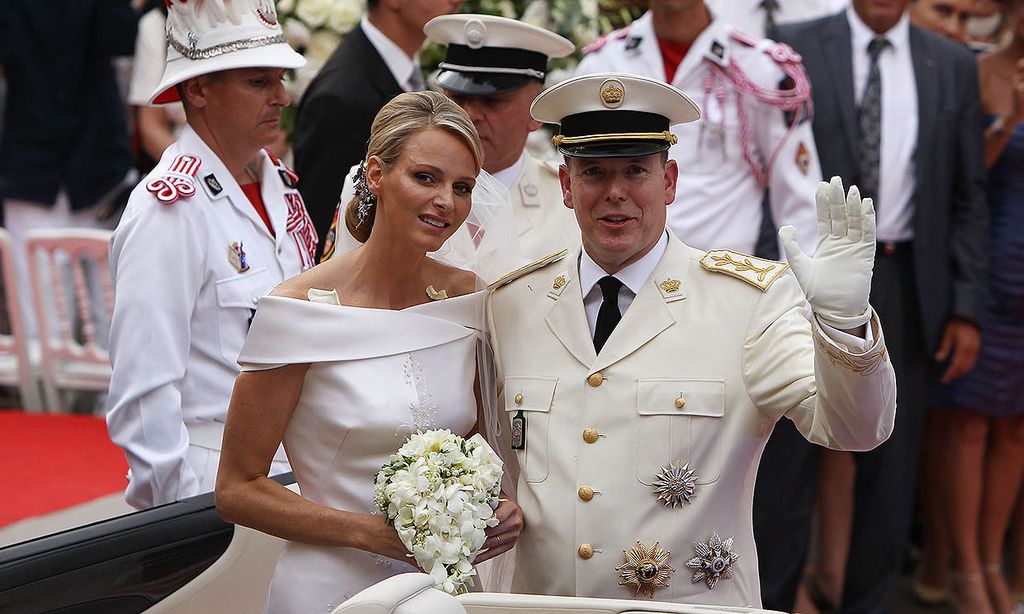 Una edición especial de sellos conmemora el décimo aniversario de boda de Alberto y Charlene de Mónaco