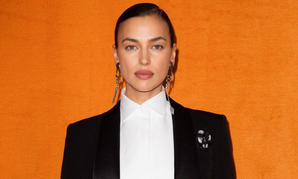 Botas militares, el básico favorito de Irina Shayk que te va a solucionar el otoño