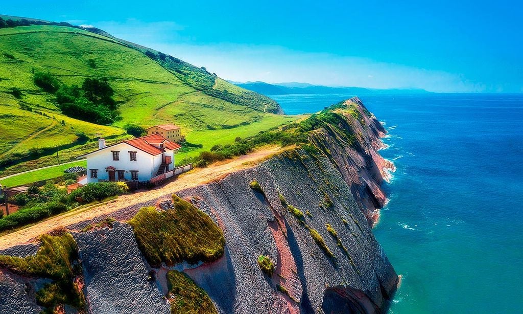 Acantilados de España, la mejor ventana al mar