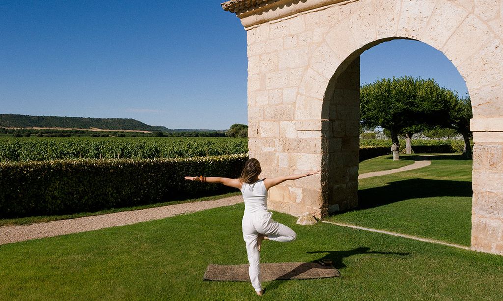 Hoteles para hacer un retiro de yoga en plena naturaleza